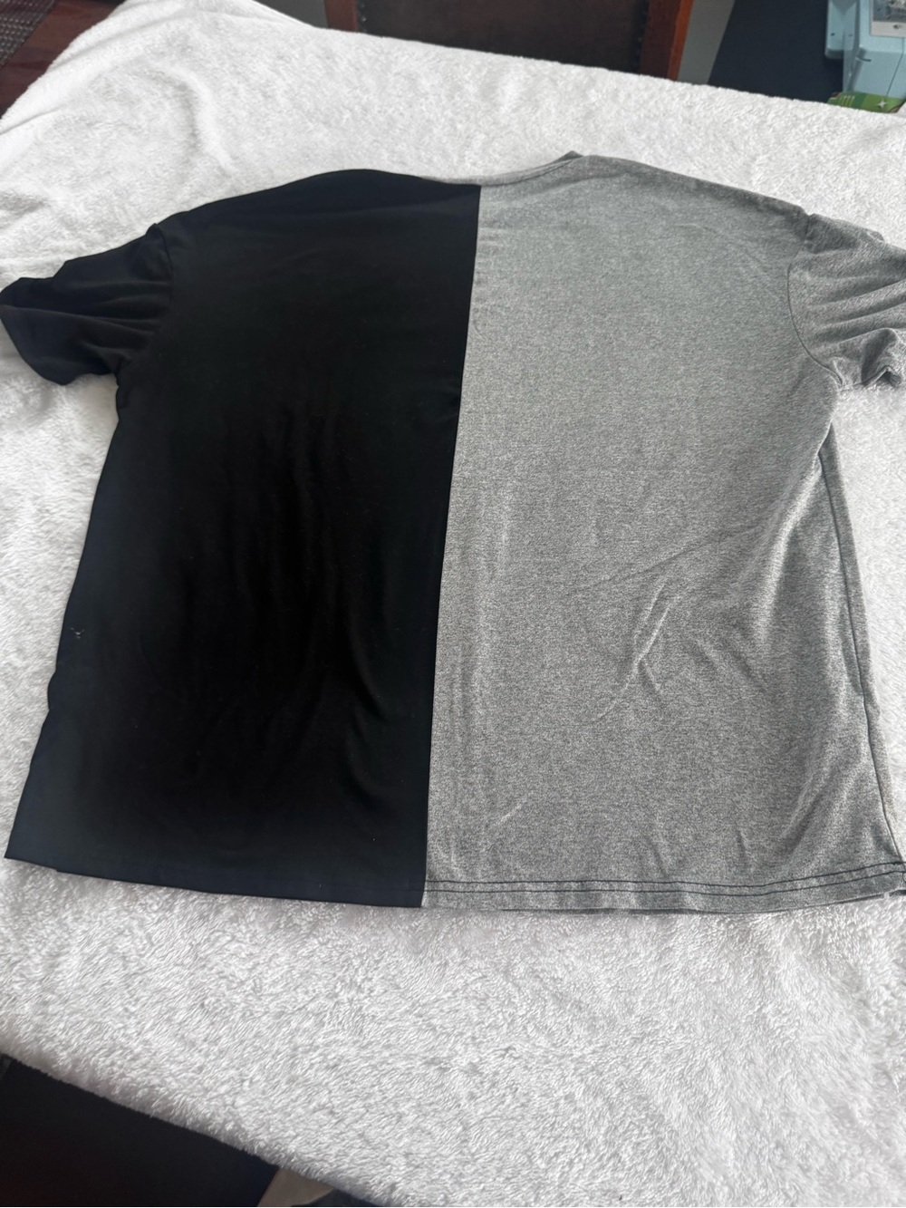 Men's Two-Tone Black & Gray Short-Sleeve Shirt